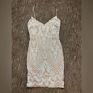 Windsor homecoming dress, nude and white with sequin designs. size medium